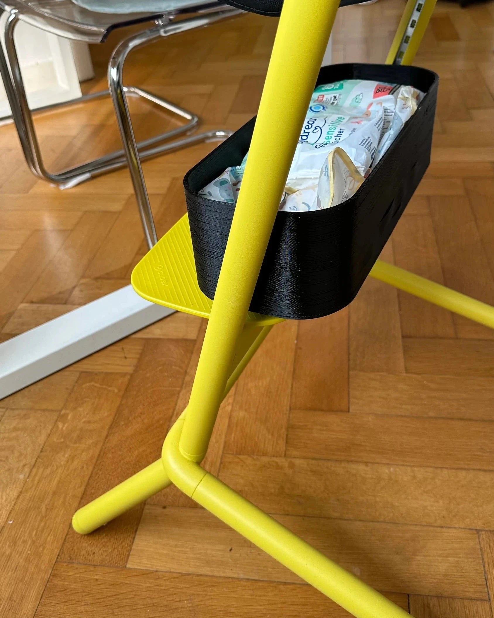 Praktische 2-teilige Aufbewahrungsbox für den Cybex Lemo Hochstuhl – aus PLA 3D-gedruckt, stabil, leicht montiert & farblich wählbar